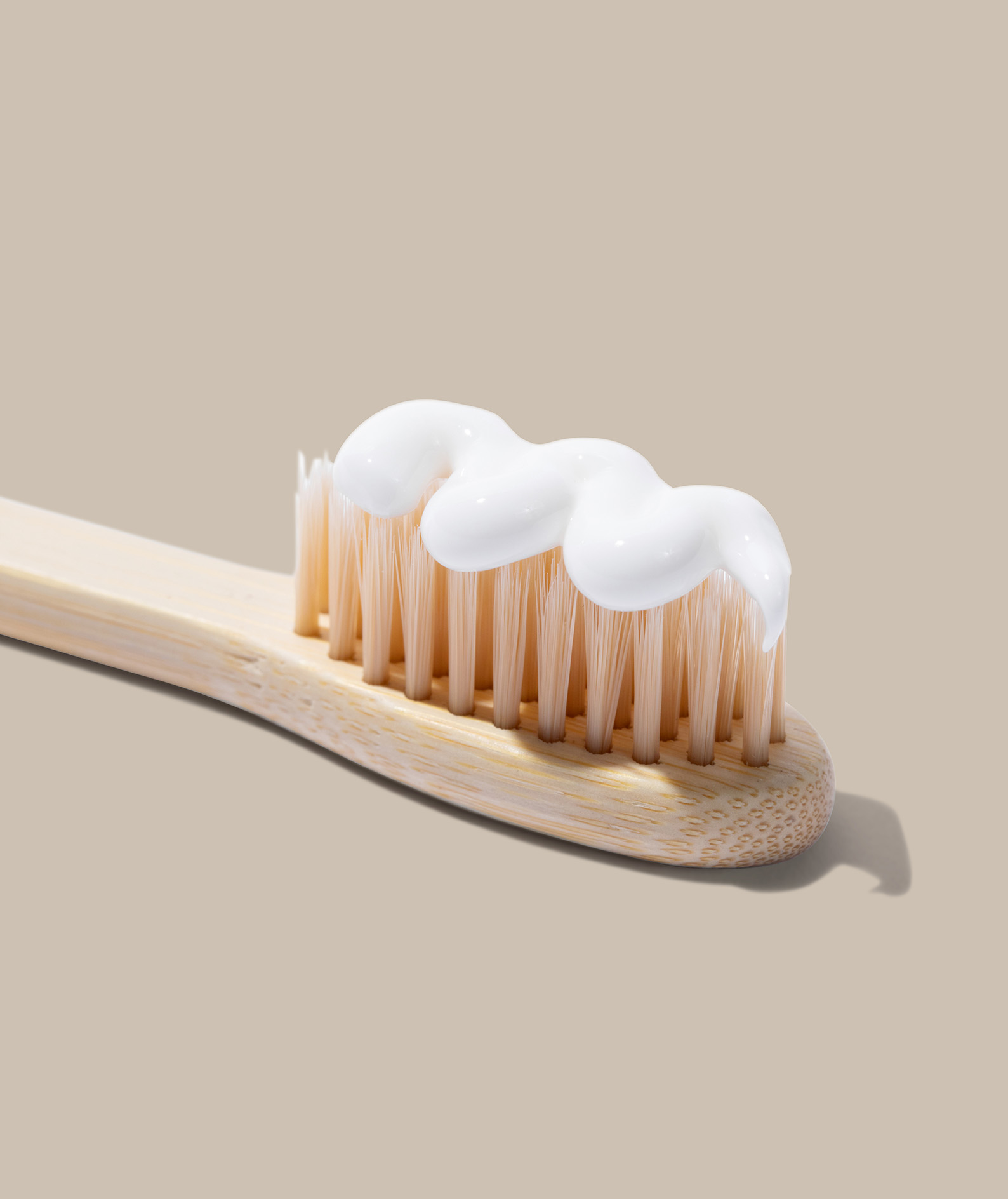 emofluor-zahnpaste-twin-care-usp1